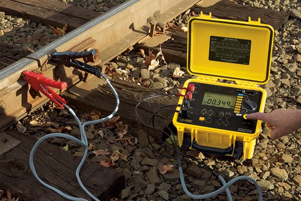 Micro-Ohmmeter Model 6240