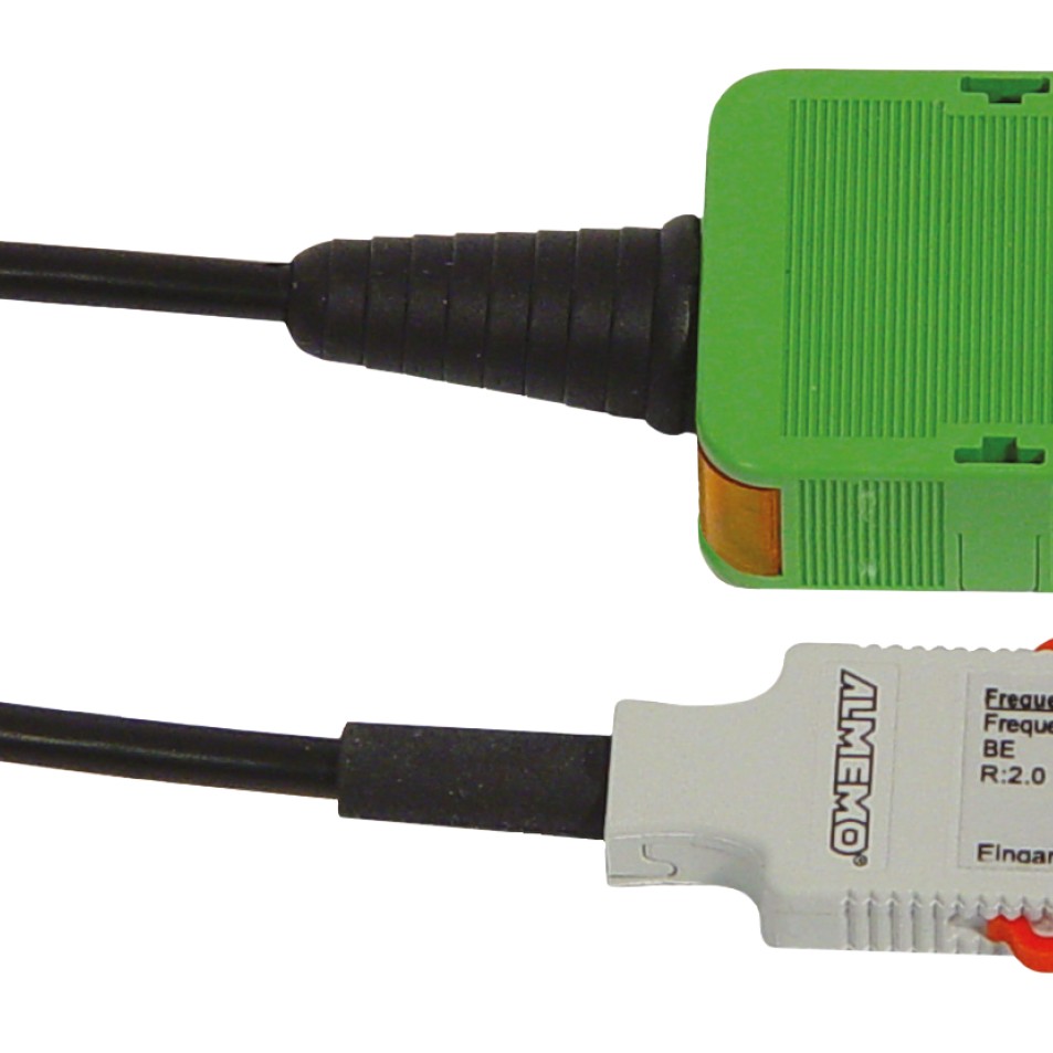 Input connectors and adapter cables